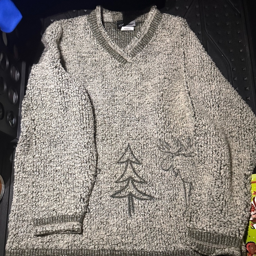 Artisan Gray V-Neck Sweater with Tree and Deer Design